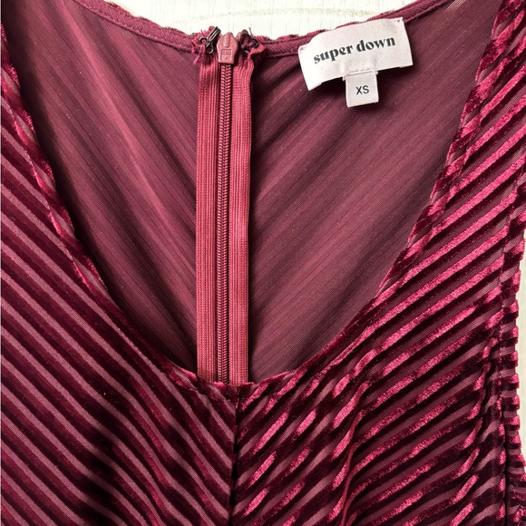 Superdown Burgundy dress women size xs - Picture 4 of 6